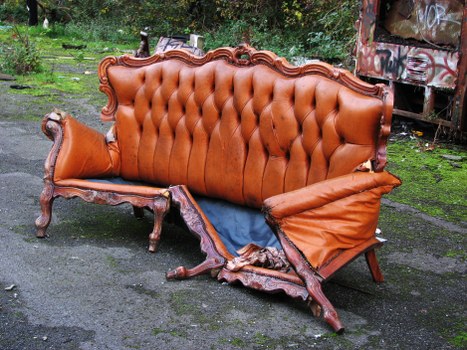 Collection crew preparing for commercial waste pickup